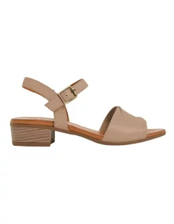 Cheap ✨ Easy Steps Maisy 🩴 Sandals In Taupe Glove 🛒
